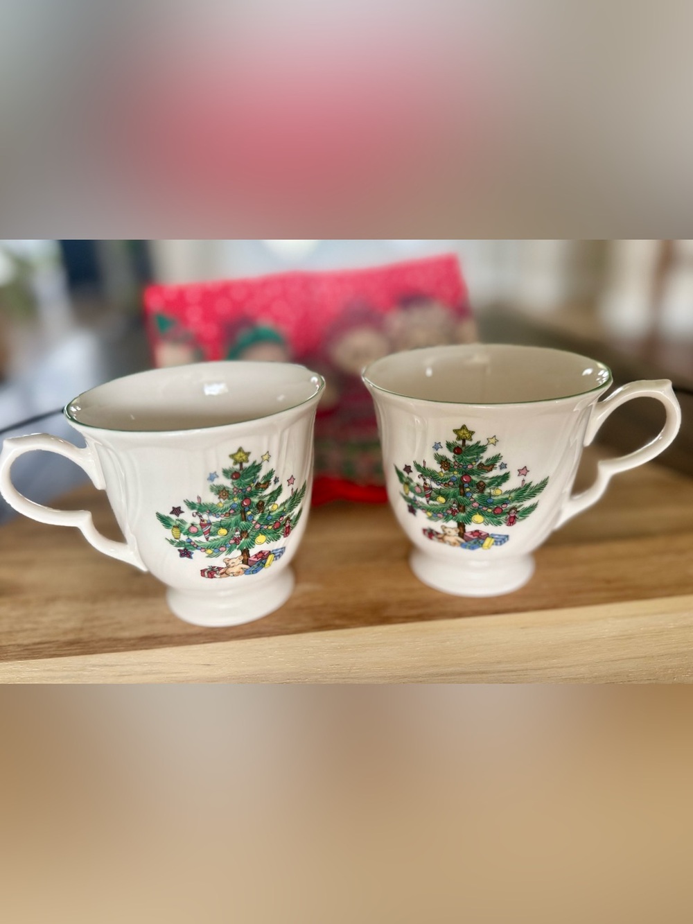 Festive Ceramic Christmas Tree Mugs - Set of 2